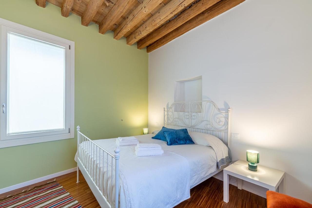 Vittoria Apartments: Soccorso Soccorsetto Vicenza Luaran gambar